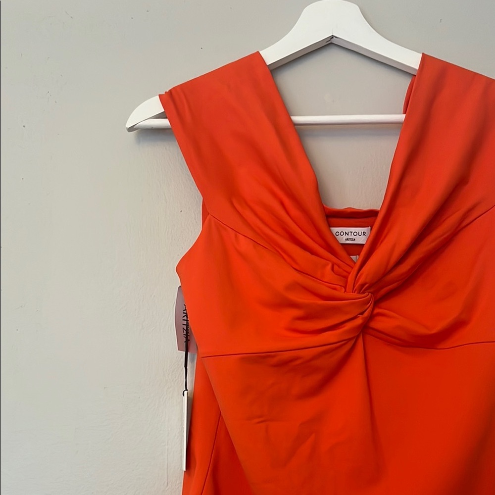 Aritizia Vibrant Orange top - Picture 2 of 4
